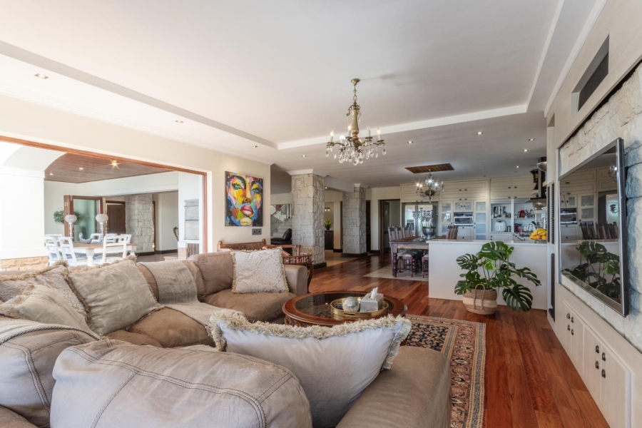 5 Bedroom Property for Sale in Atlantic Beach Golf Estate Western Cape